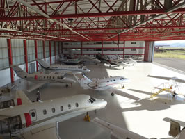 Hangar Interior Direita